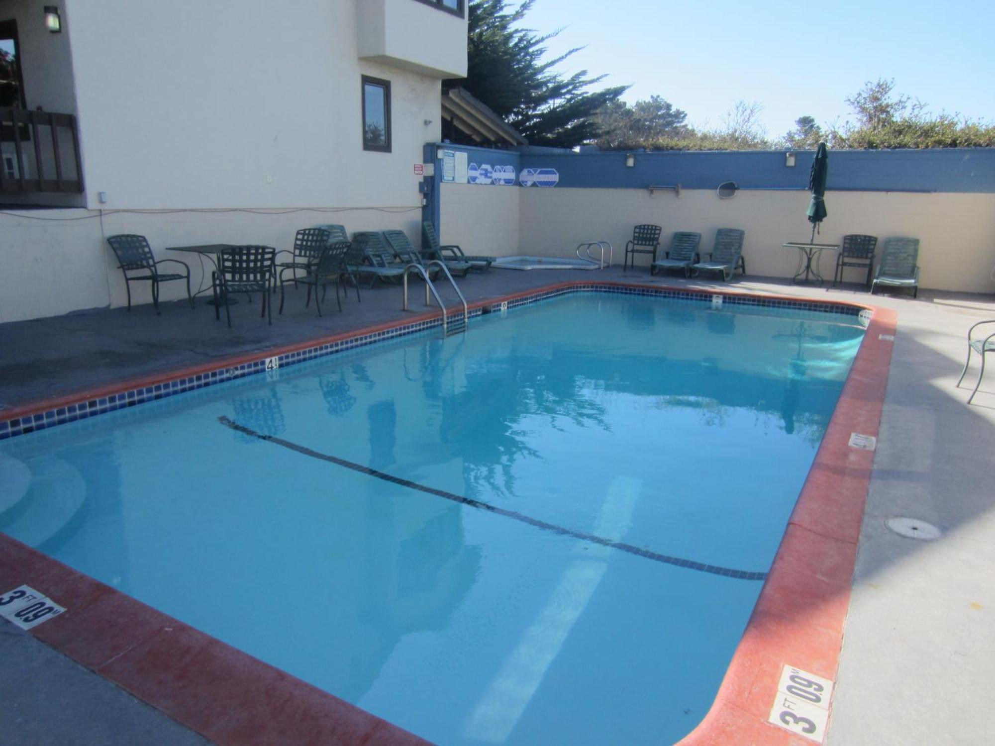 Monterey Fairgrounds Inn Exterior photo